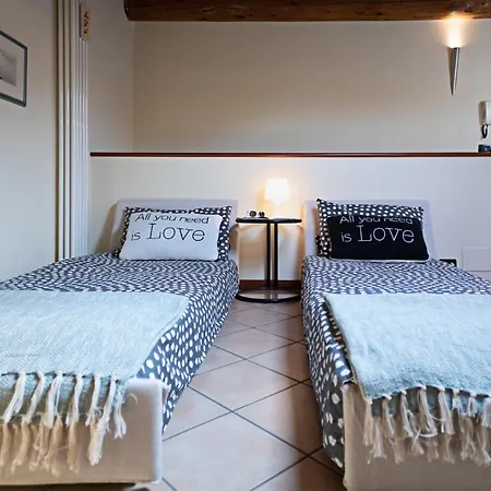 Appartamento Il Borgo 48 - Regarda Travel *