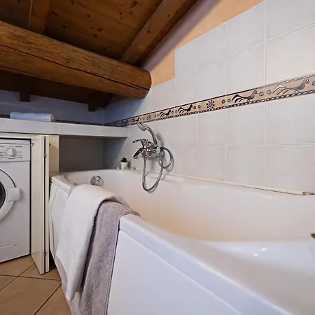 Il Borgo 48 - Regarda Travel Apartamento Bardolino