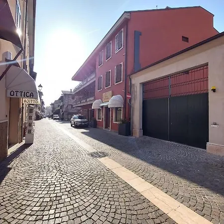 Il Borgo 48 - Regarda Travel Apartamento Bardolino